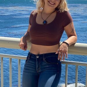 PacSun brown sculpting crop top